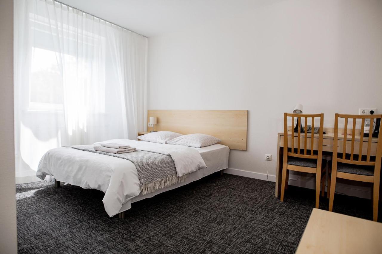 Hotel Tomas Šiauliai Buitenkant foto