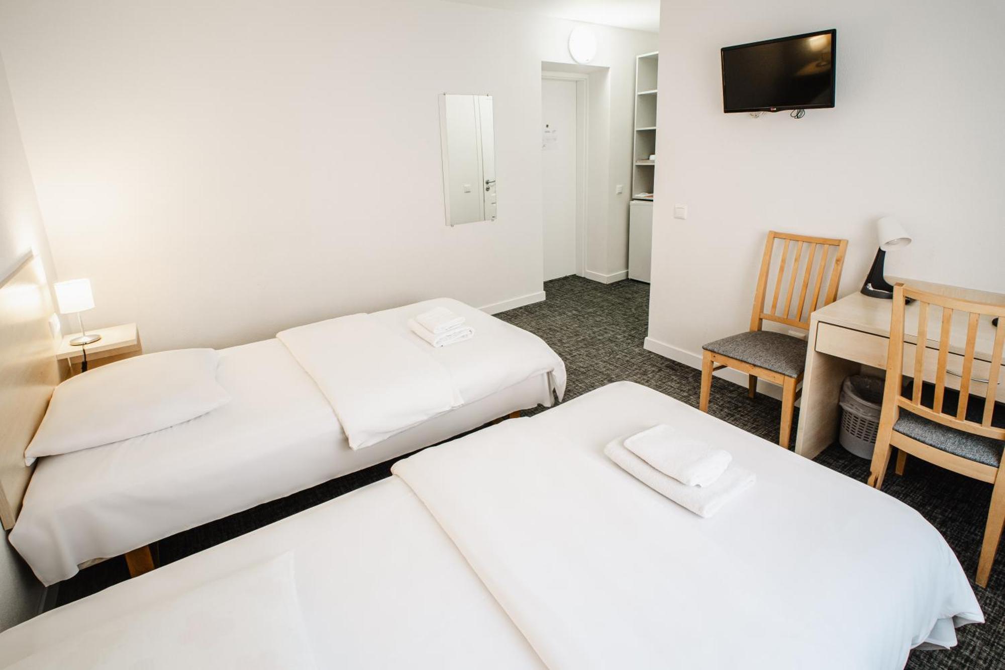 Hotel Tomas Šiauliai Buitenkant foto