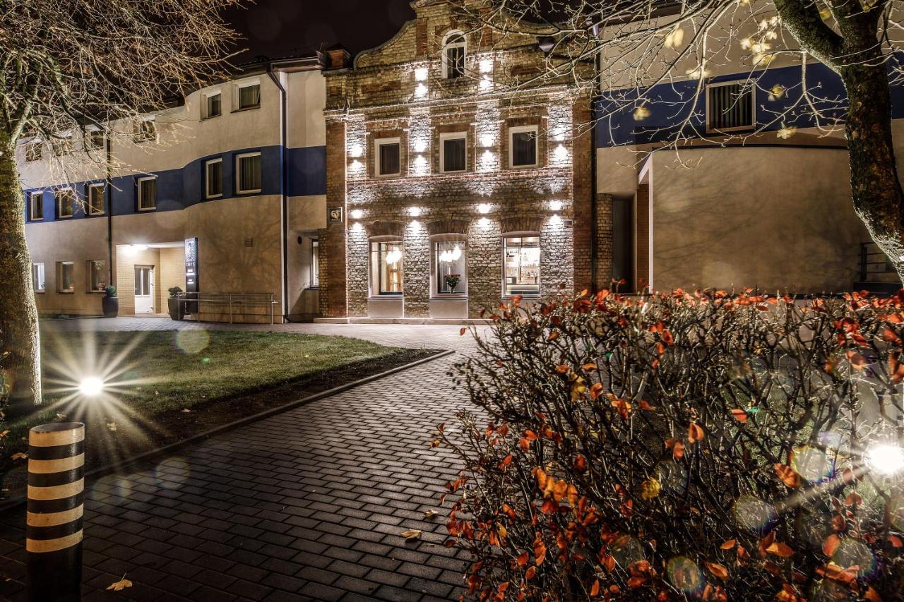 Hotel Tomas Šiauliai Buitenkant foto